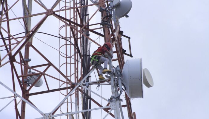 Dari Tempat Wisata hingga Tempat Ibadah, Indosat Ooredoo Hutchison Tingkatkan Kapasitas Jaringan di NTB Sepanjang Musim Libur Natal dan Tahun Baru