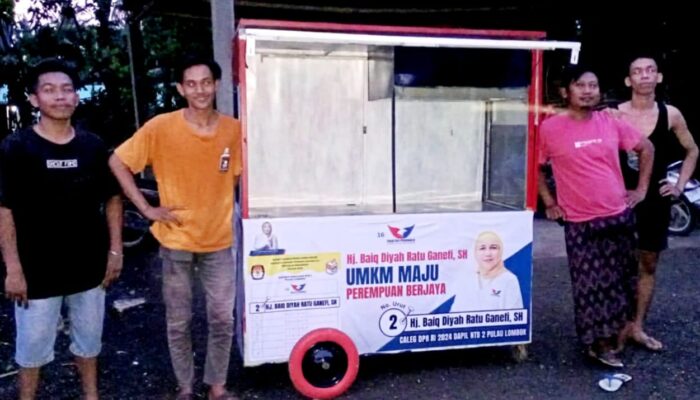 Partai Perindo Beri Gerobak untuk UMKM di Dusun NTB, Ini Tujuannya