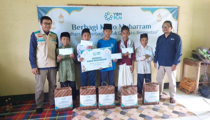 PLN Salurkan Bantuan Pendidikan untuk Santri Penghafal Al-Quran di Sumbawa