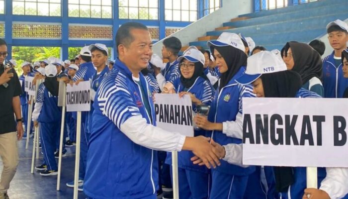 Gubernur Iqbal Lepas 102 Atlet NTB ke Popnas dan Peparpenas 2025