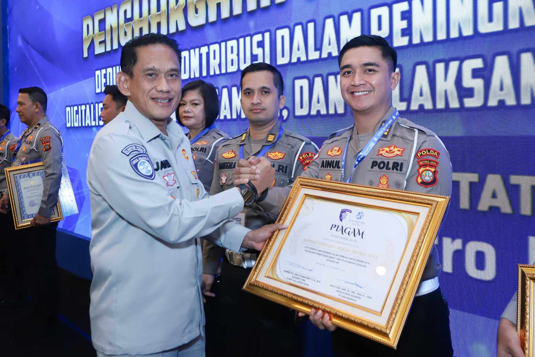 Jasa Raharja Dorong Transformasi Layanan Publik Melalui Sinergi Kesamsatan di Anev Pelayanan Regident 2025.