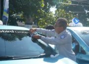 Kampanye Keselamatan Transportasi, Jasa Raharja NTB Pasang Stiker pada Armada Umum