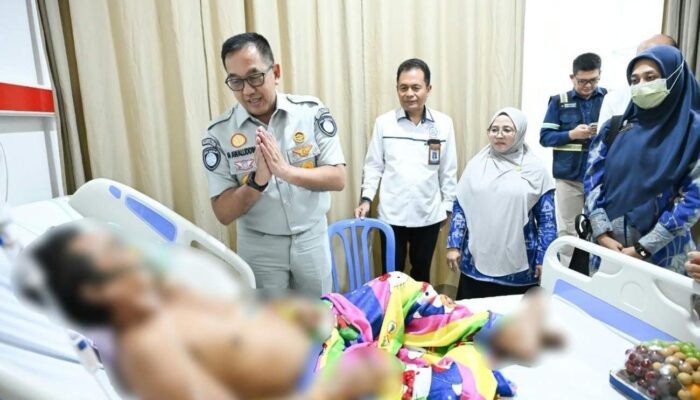 Pastikan Jaminan Perawatan Berjalan Baik, Direksi Jasa Raharja Tinjau Korban KMP Putri Yasmin di Rumah Sakit