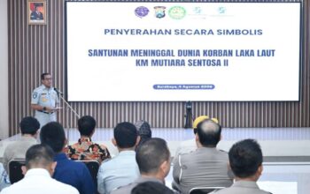 Jasa Raharja Serahkan Santunan kepada Ahli Waris Korban Kebakaran KM Mutiara Sentosa II