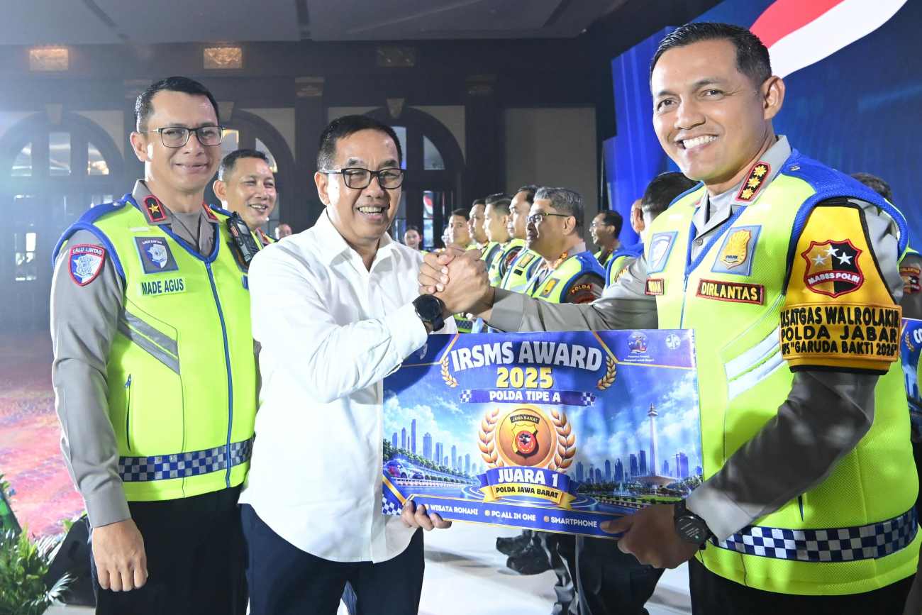 Jasa Raharja Apresiasi Polda hingga Polres melalui IRSMS Award di Syukuran Hari Lalu Lintas Bhayangkara ke-71.